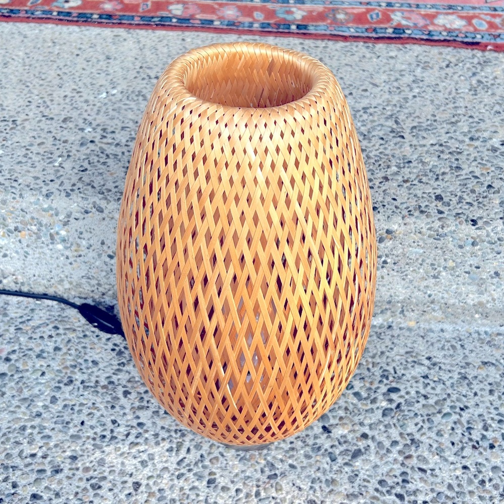 BOJA Table Lamp